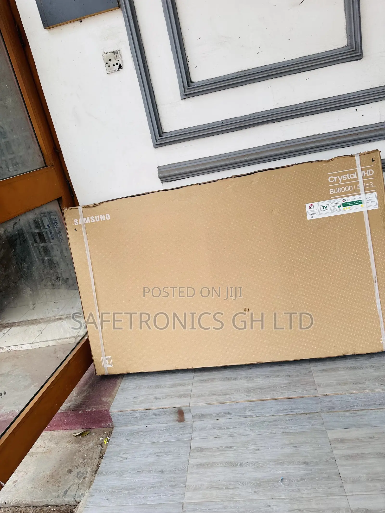 65 Inches Glossy LED Smart BU80 Samsung UHD Crystal Tv