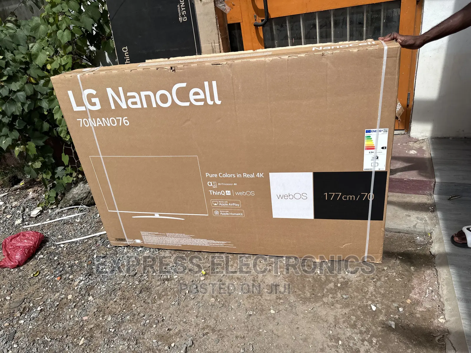 Rich  UHD Smart LG Nano81 70” Tv