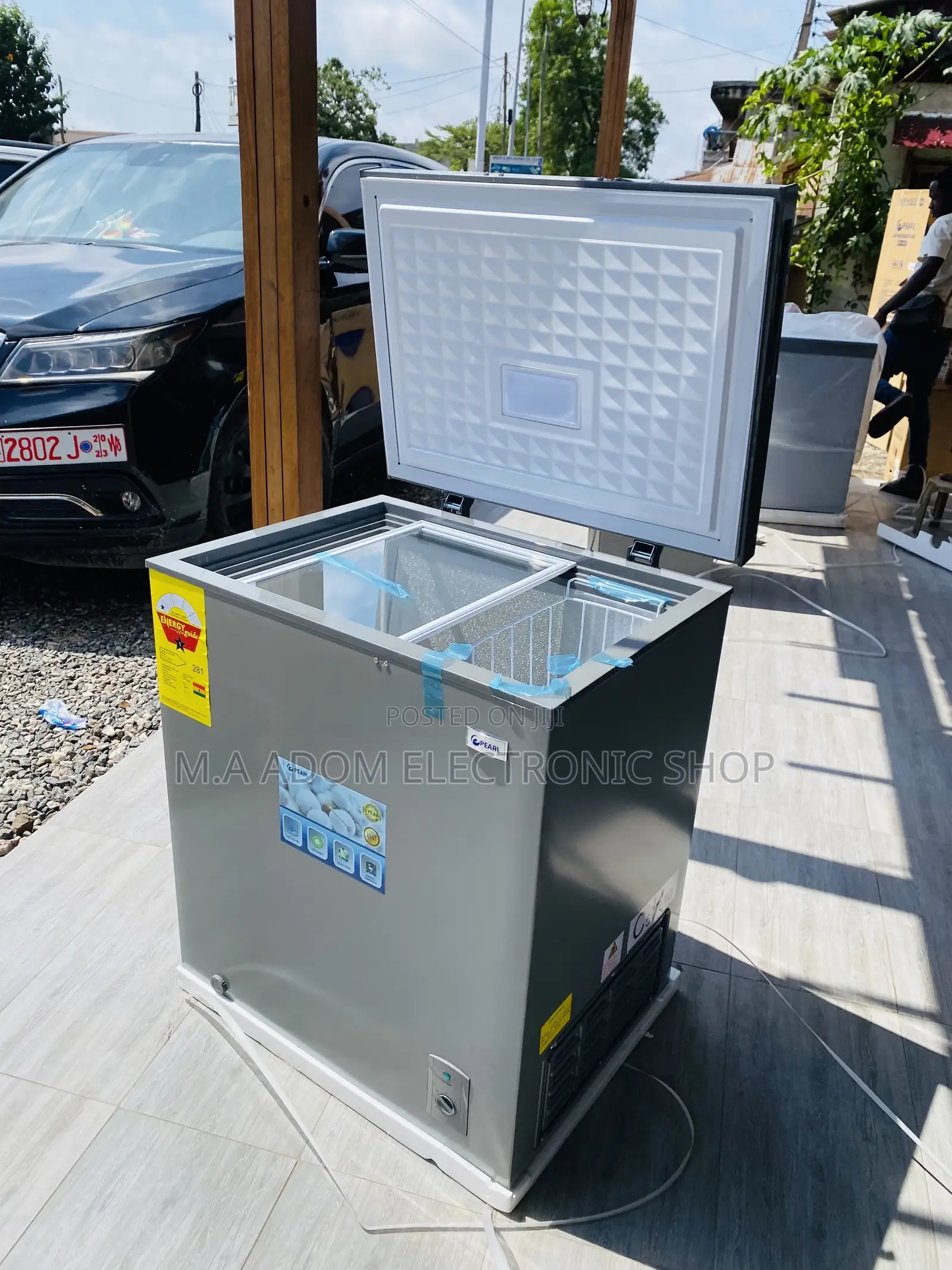 Authentic Pearl 147ltr Single Door Chest Freezer 