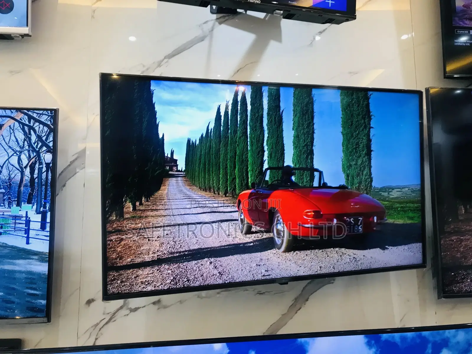 Clear Crystal Samsung 65 Inches AU71 Smart Glossy LED Tv