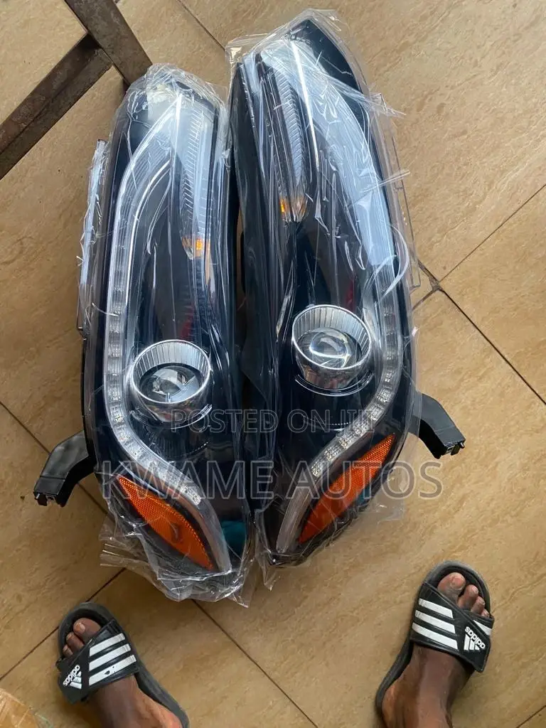 Chevrolet TRAX 19 -20 Headlight Pair