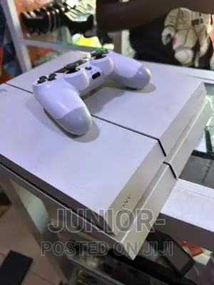 Playstation 4 FC27 Gtav and Random Games