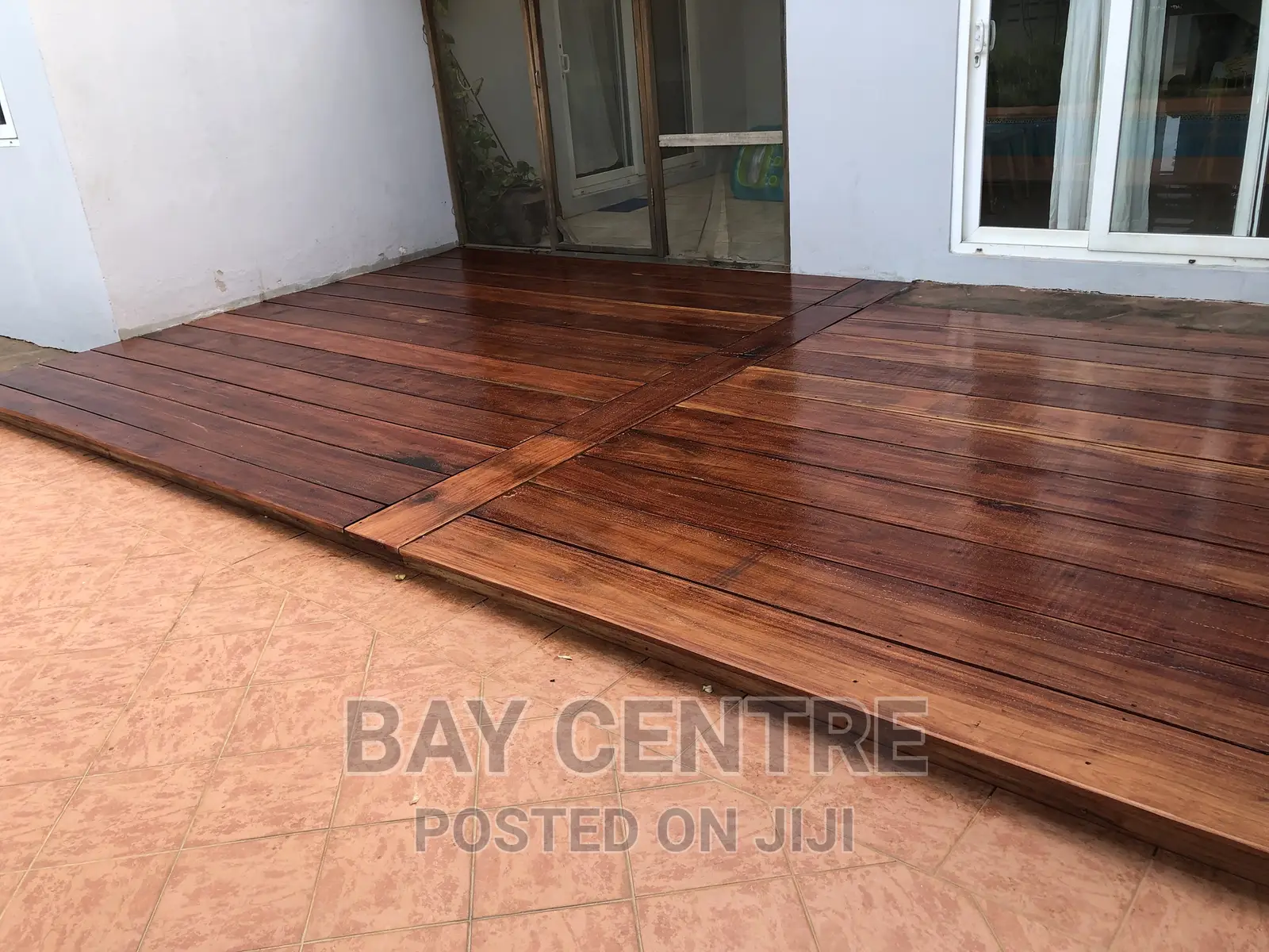 Modern Deck Platform