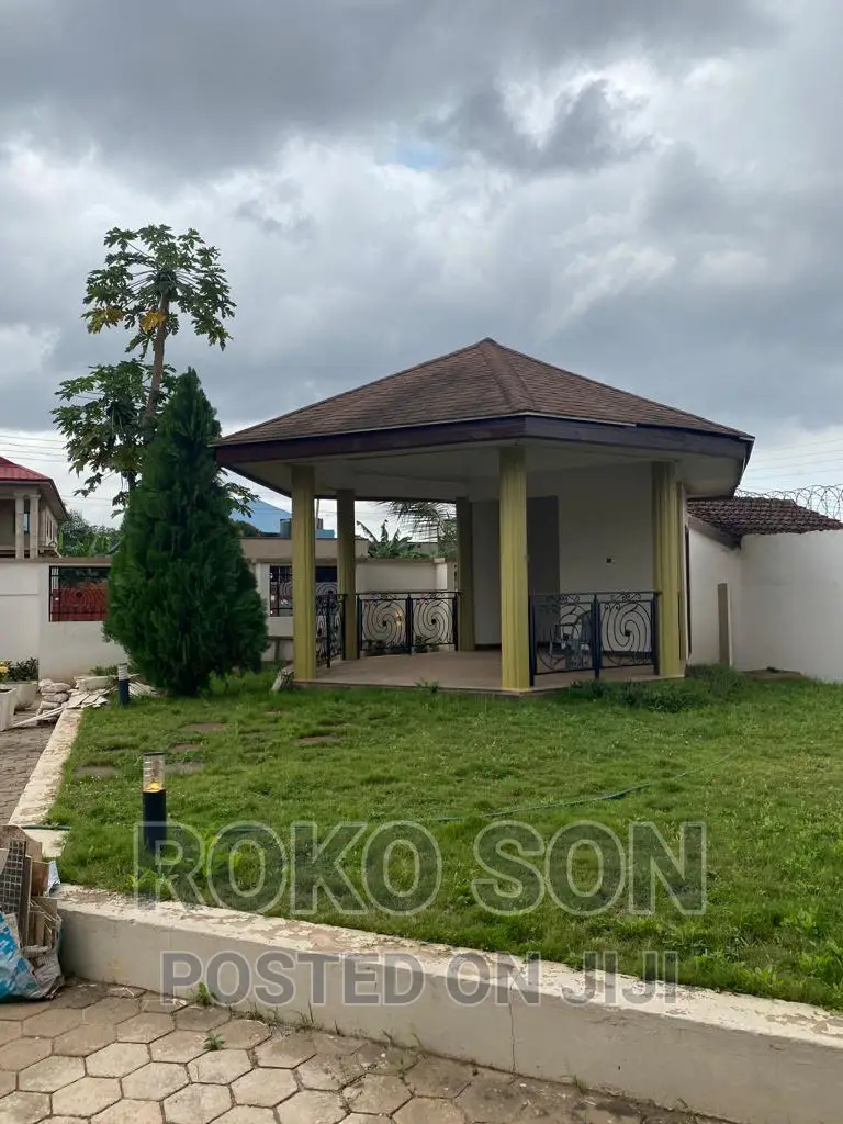 5bdrm House in Dr Roko, Achimota for rent