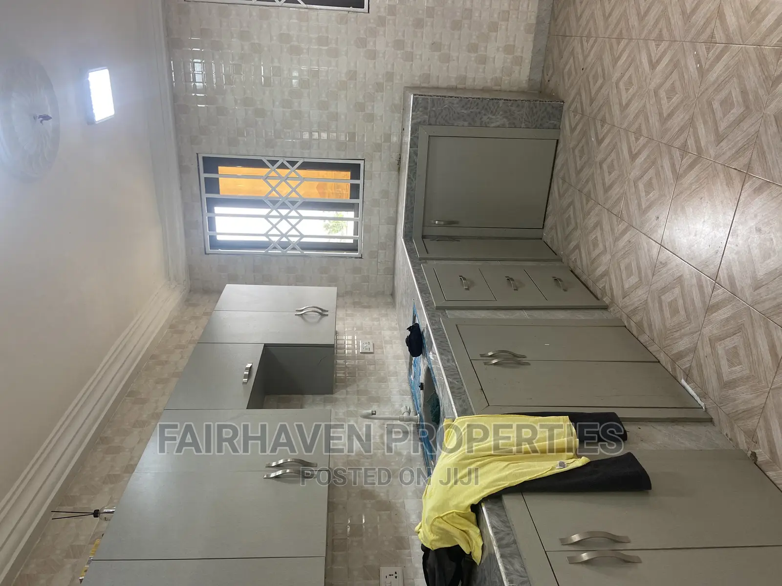 2bdrm Apartment in Tseaddo, Airport Residential Area for rent