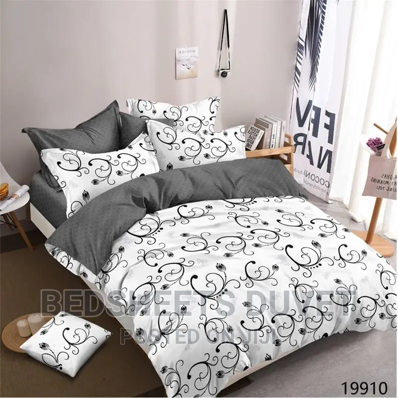 1 Fitted Sheet, 1flat Sheet, 4 Pillow Cases