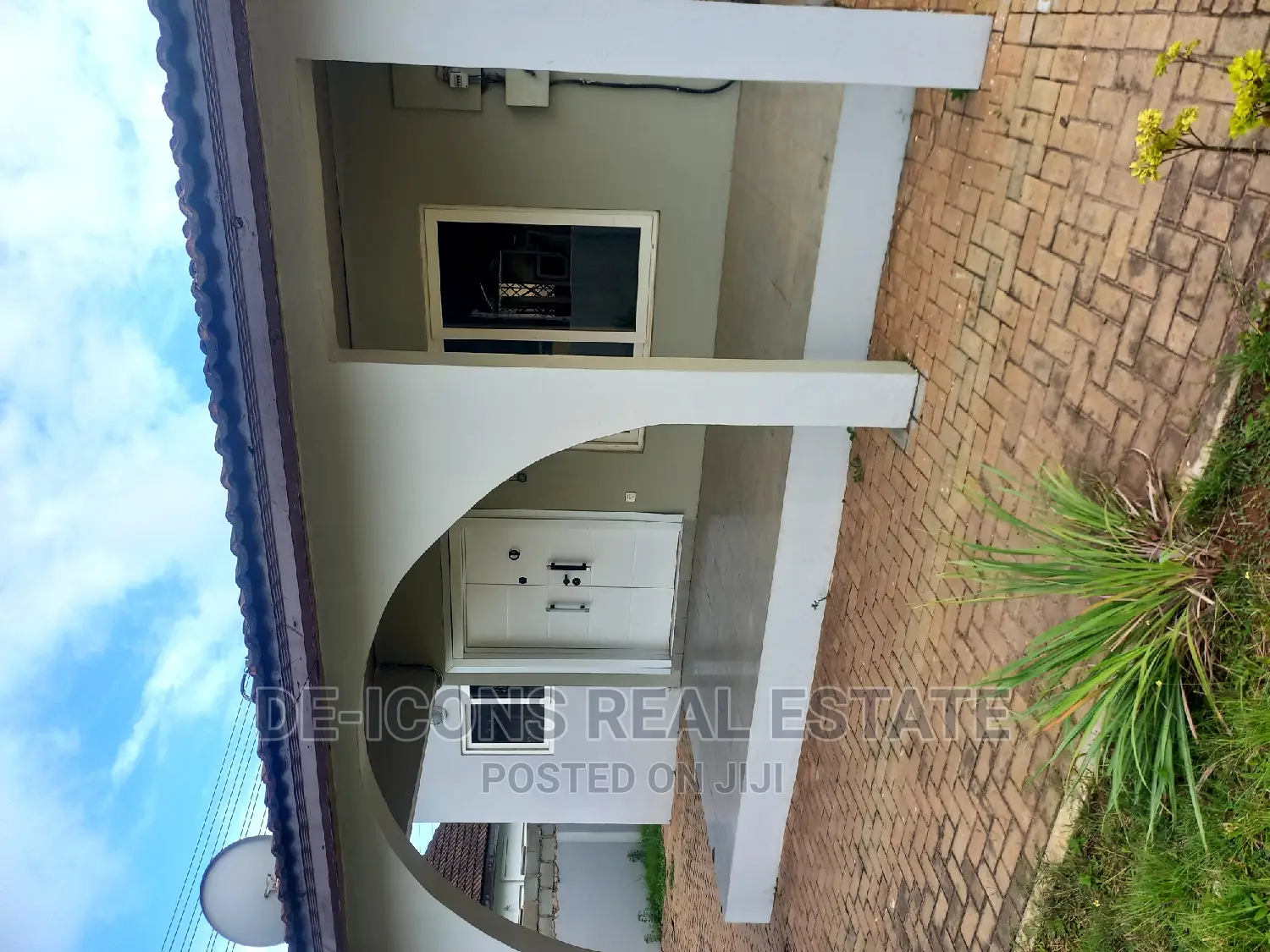 4bdrm Mansion in De-Icons Real Estate, Manet Court for sale