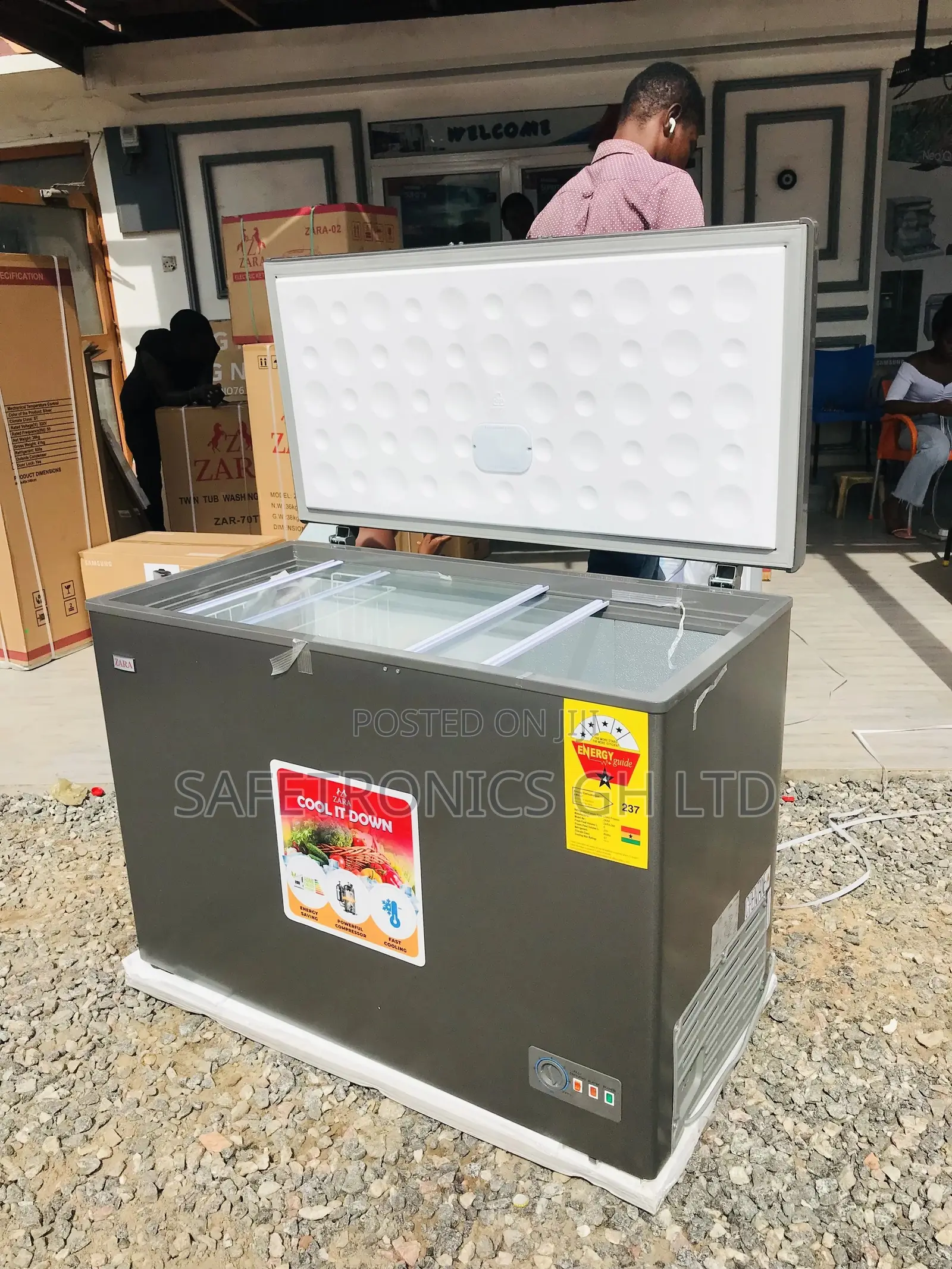 270 Liters Chestfreezer Zara Singledoor Zara 360 Glass Lid
