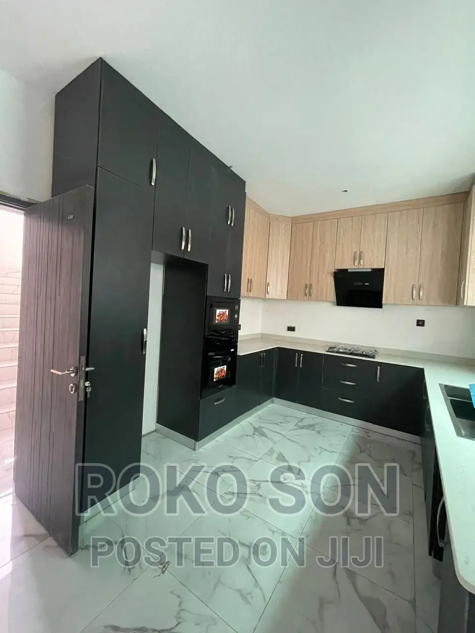 3bdrm Duplex in Dr Roko, Lake Side Estate for sale