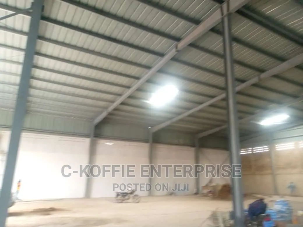 350sqm Warehouse at Achimota