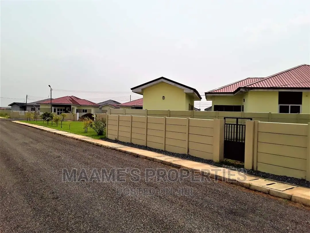 2bdrm House in Maame’S Properties, Oyibi for sale