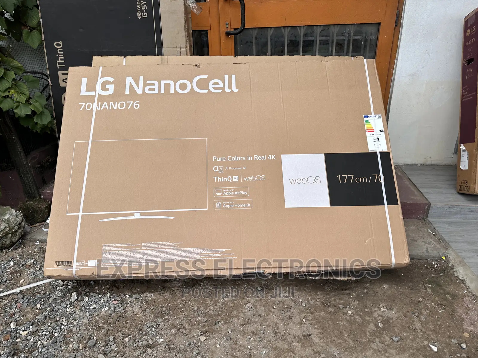 True Cinema Experience UHD Smart Nanocell 70”Nano81 LG