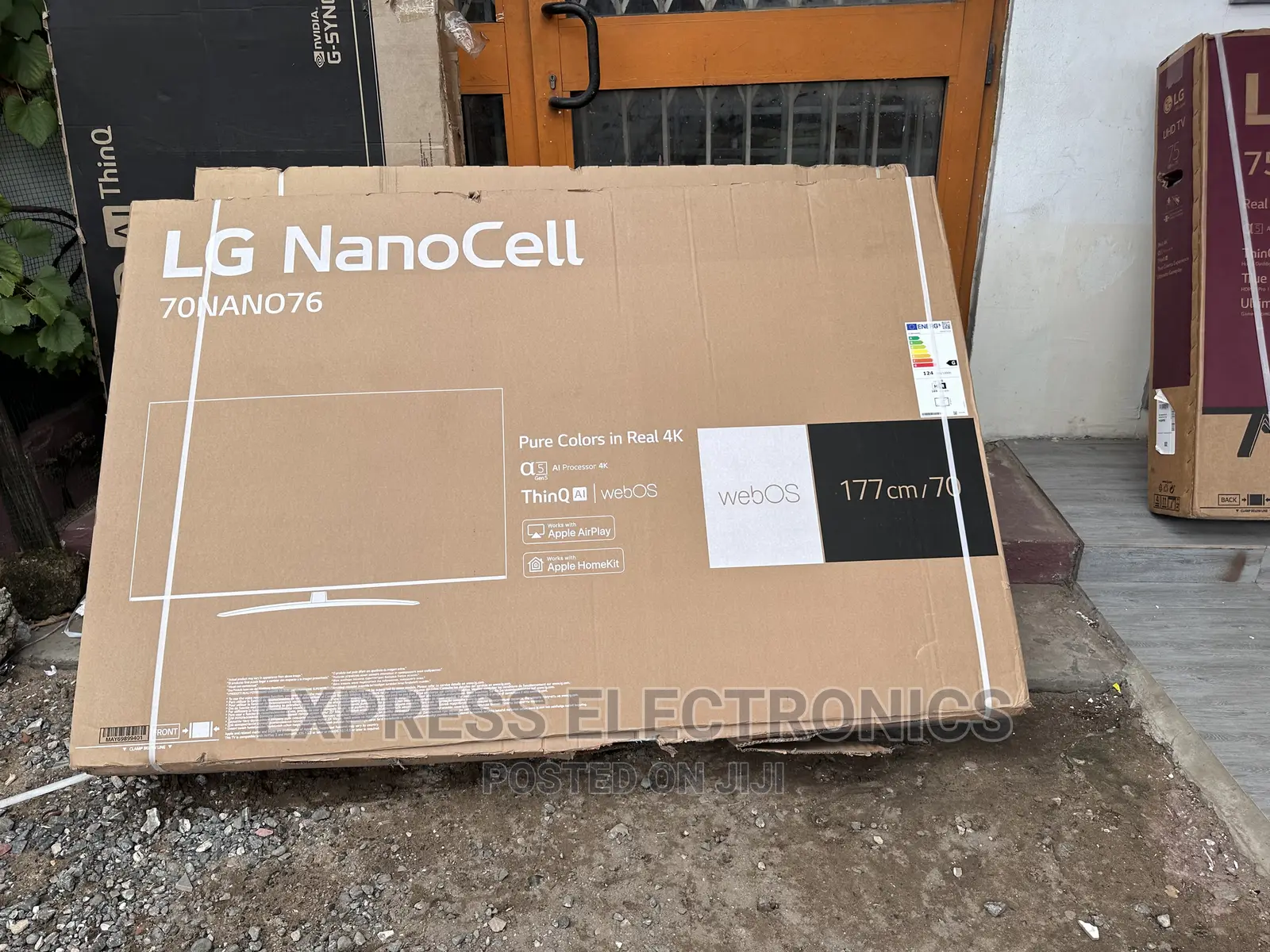 True Cinema Experience UHD Smart Nanocell 70”Nano81 LG