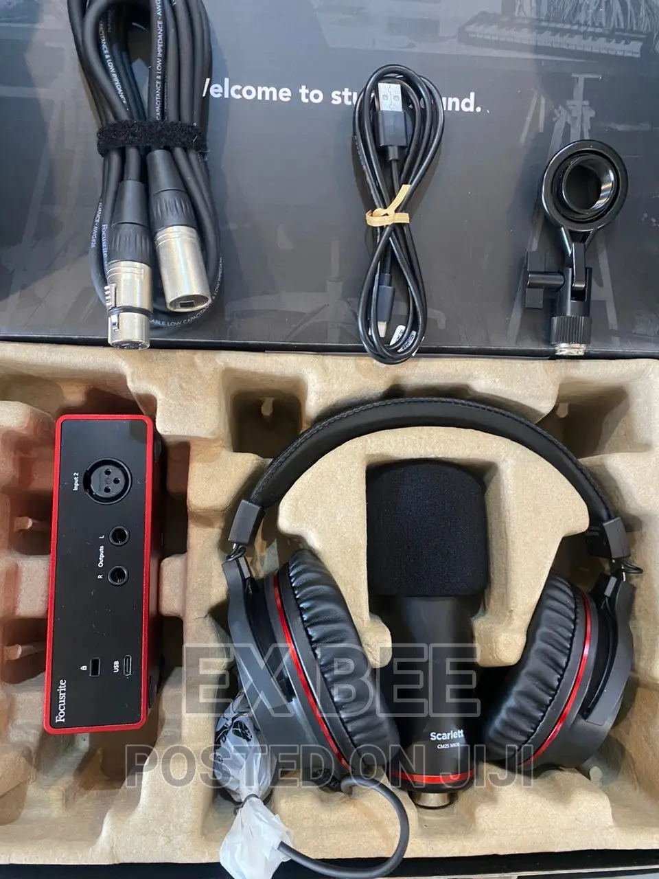 Focusrite Scarlett Solo (4th Gen) Recording Bundle