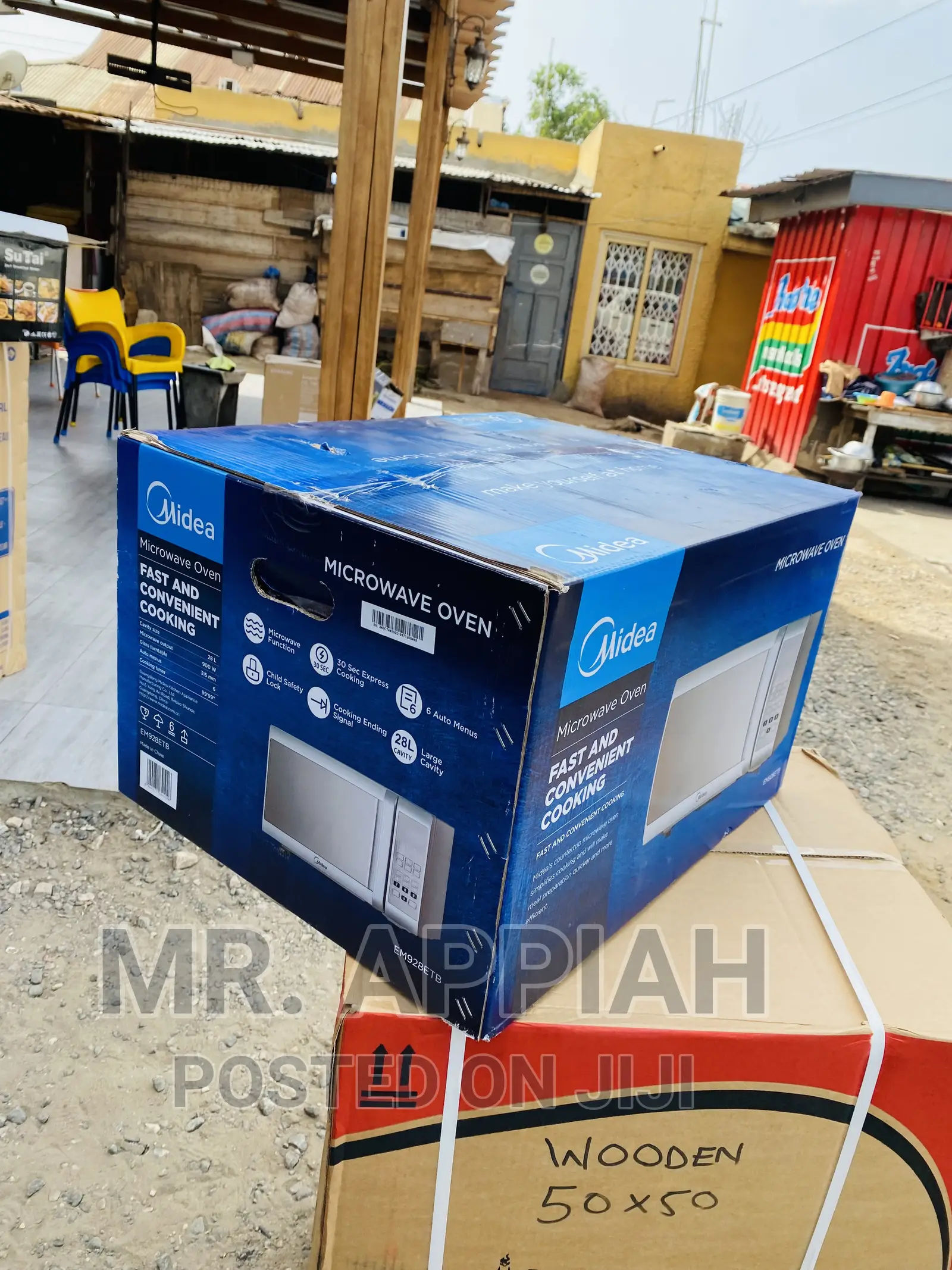 Brand New Midea Countertop Microwave Oven(28ltr)Silver.