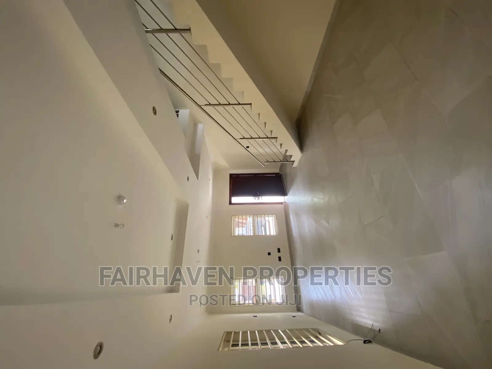 3bdrm Townhouse / Terrace in Tseaddo, Airport Residential Area