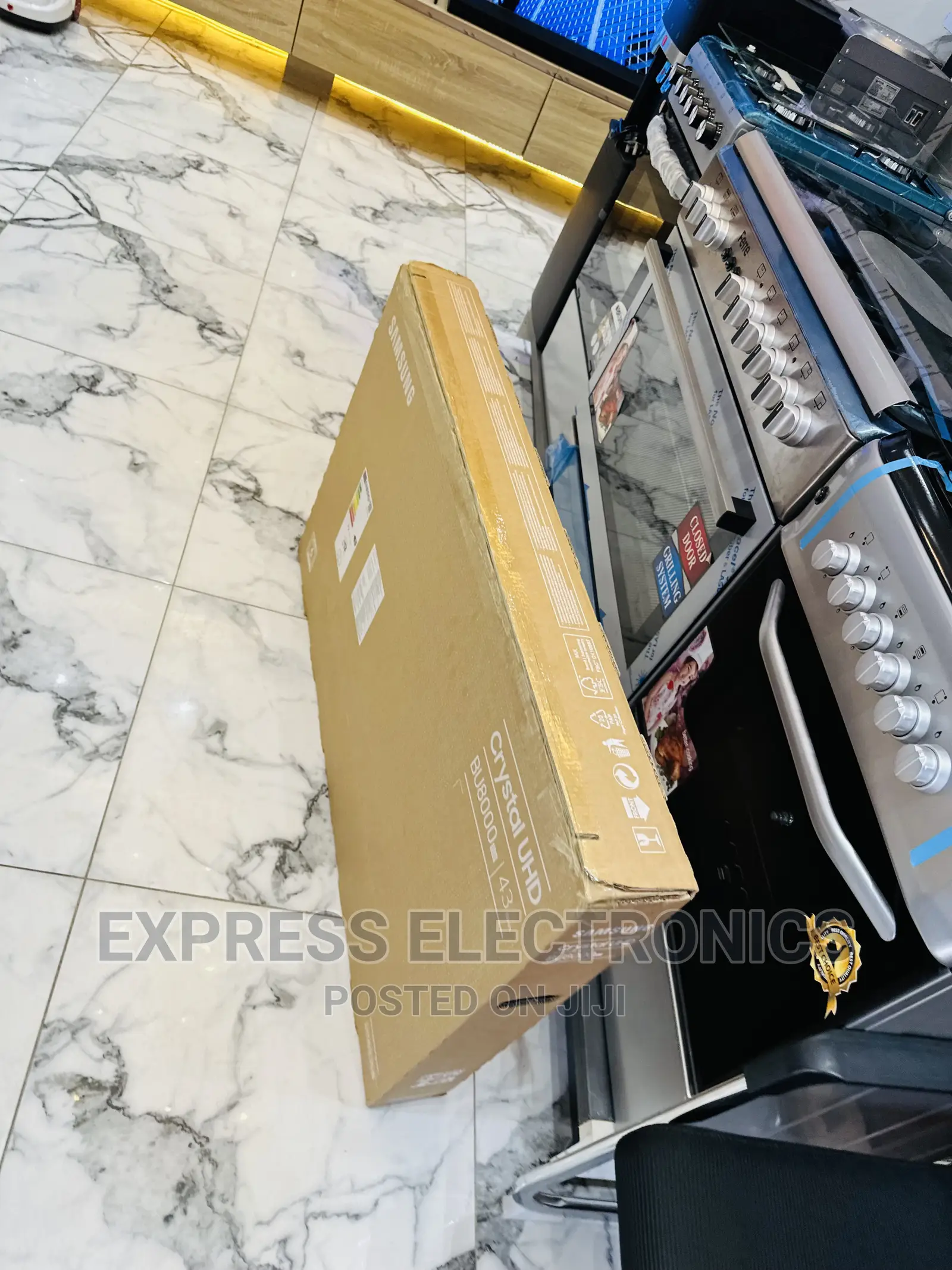 43”Bu8072 UHD Smart Classy Sleek Slim Samsung Tv 