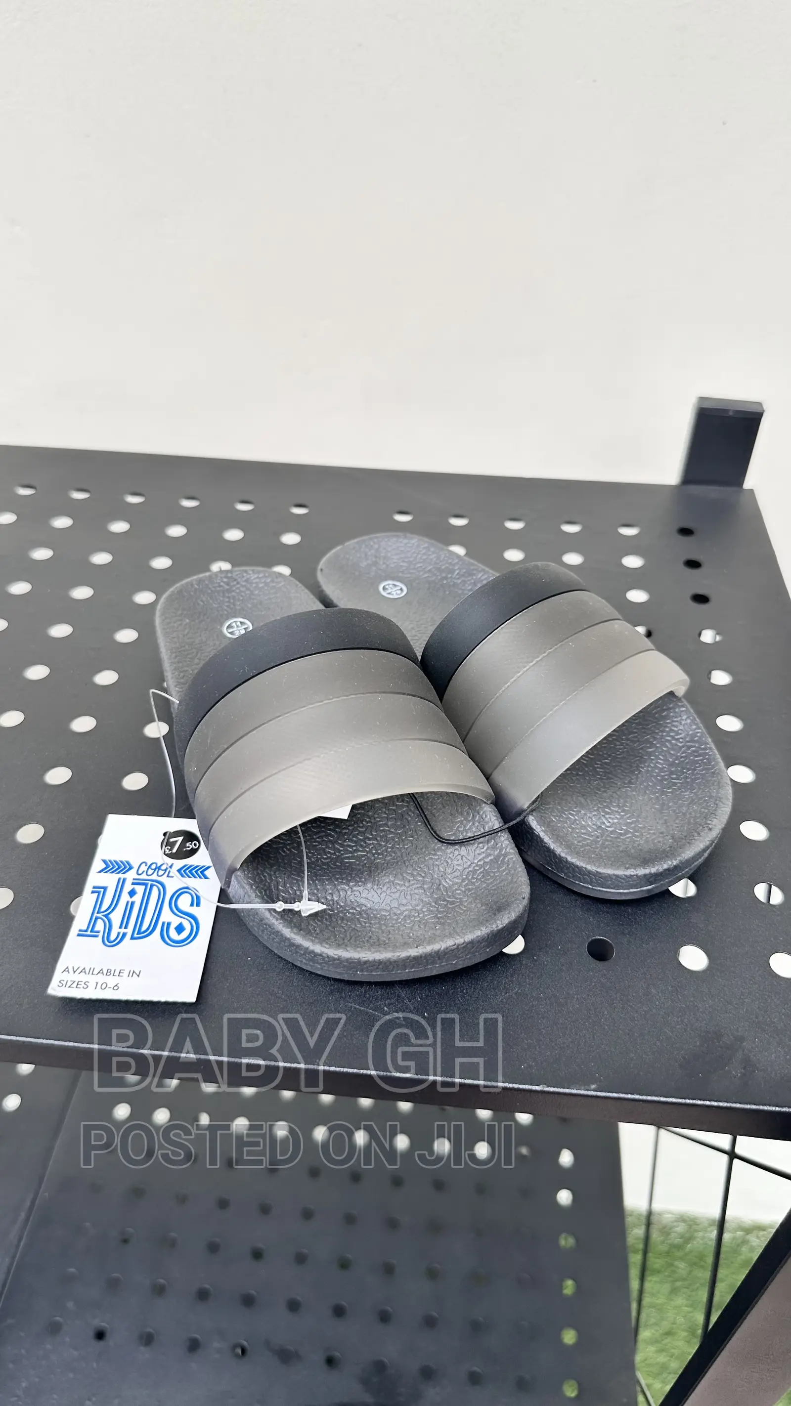 Boys Black Sliders