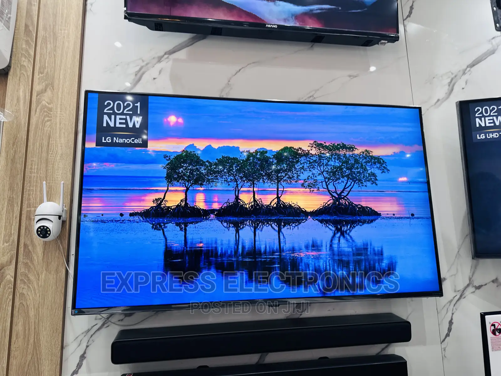 Glossy Black Slim UHD Smart 75”Nano756 LG