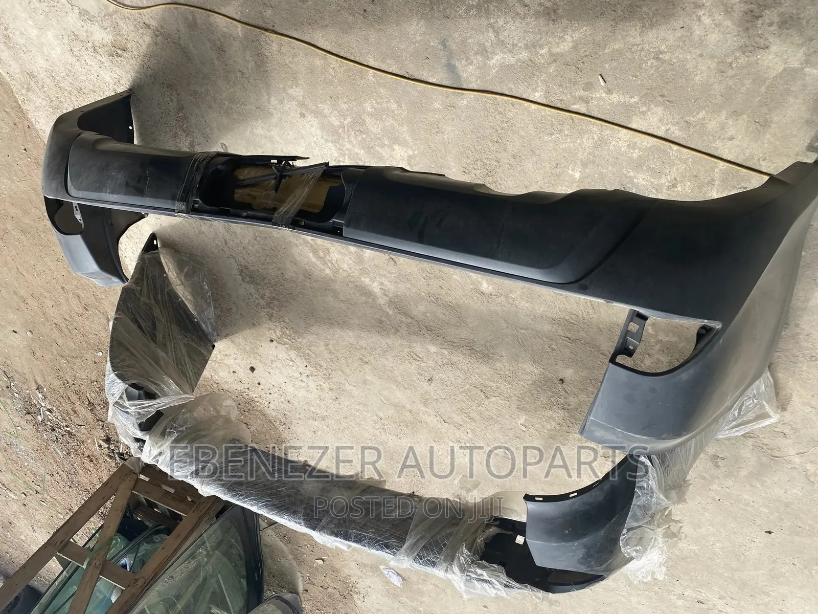 Lexus LX 570 Back Bumper