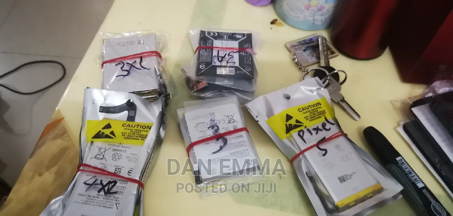 Google Pixel Batteries