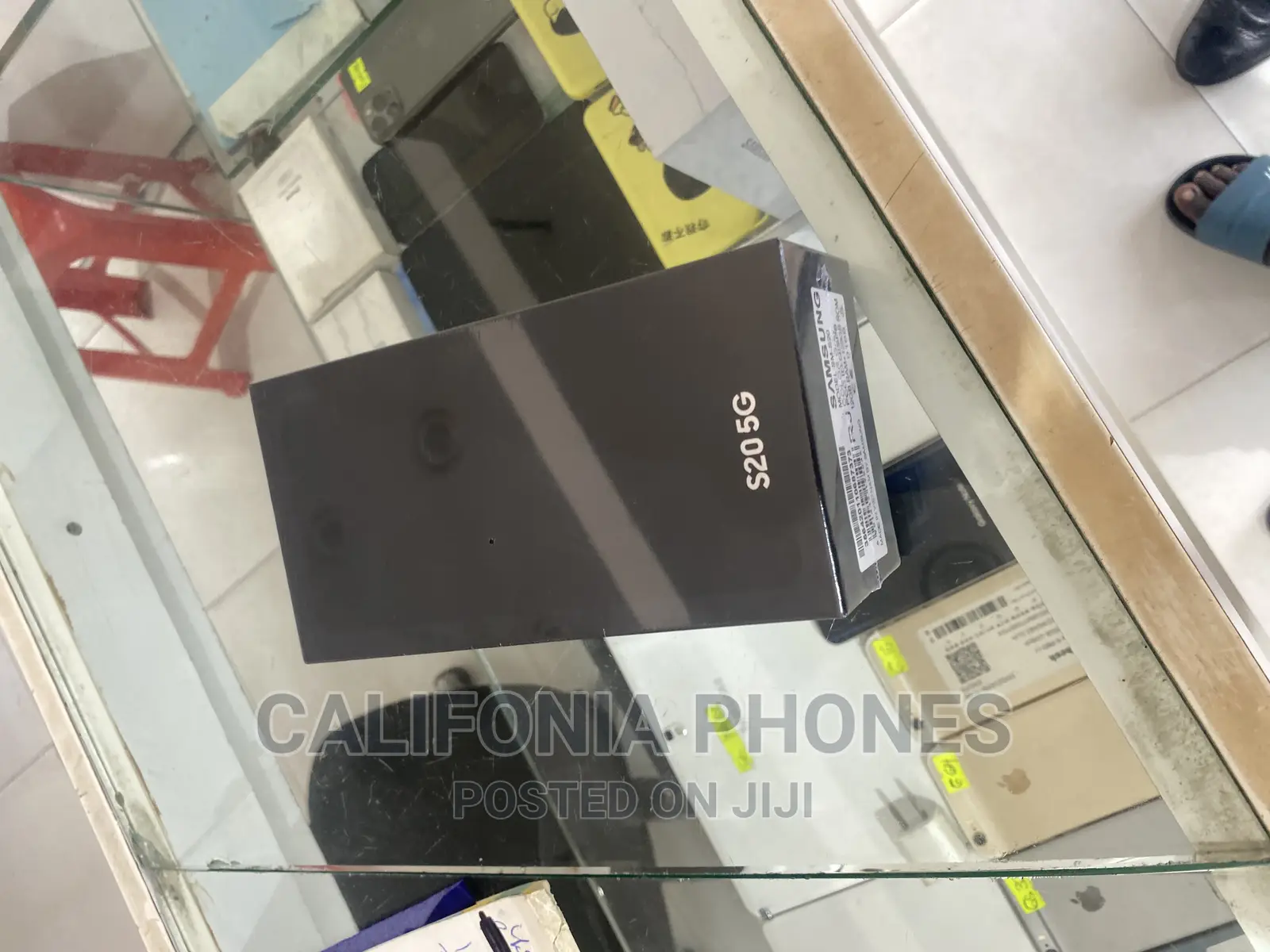 New Samsung Galaxy S20 128 GB Black
