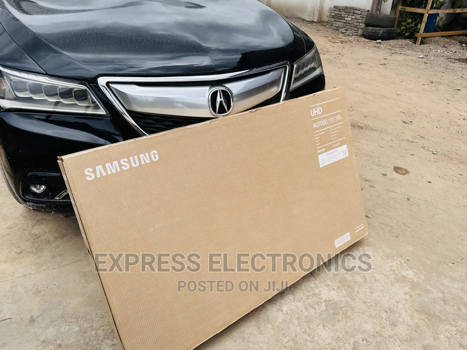 Giant Screen  Samsung UHD Smart 55”Au7100 Tv