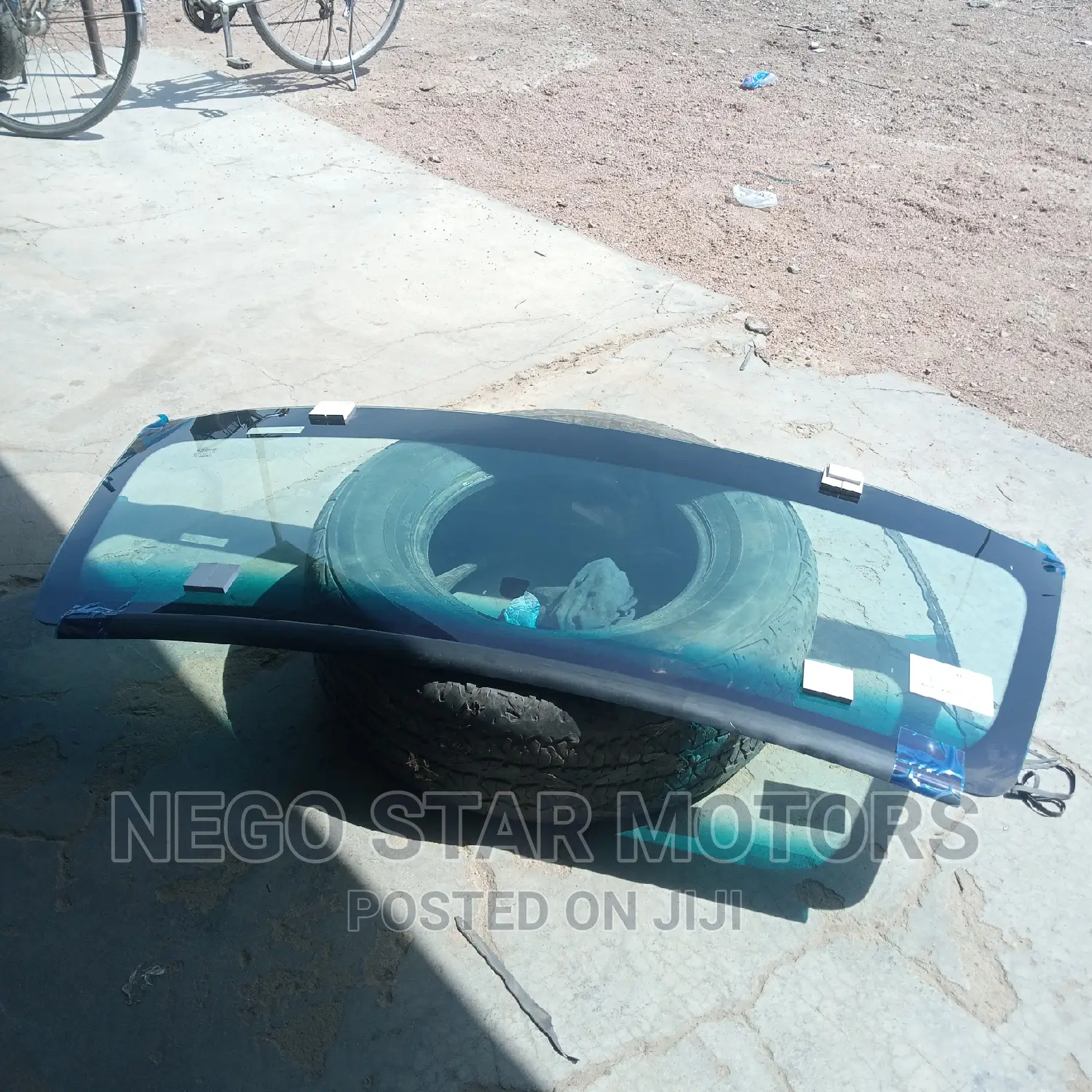 Hammer H3 Front Windscreen