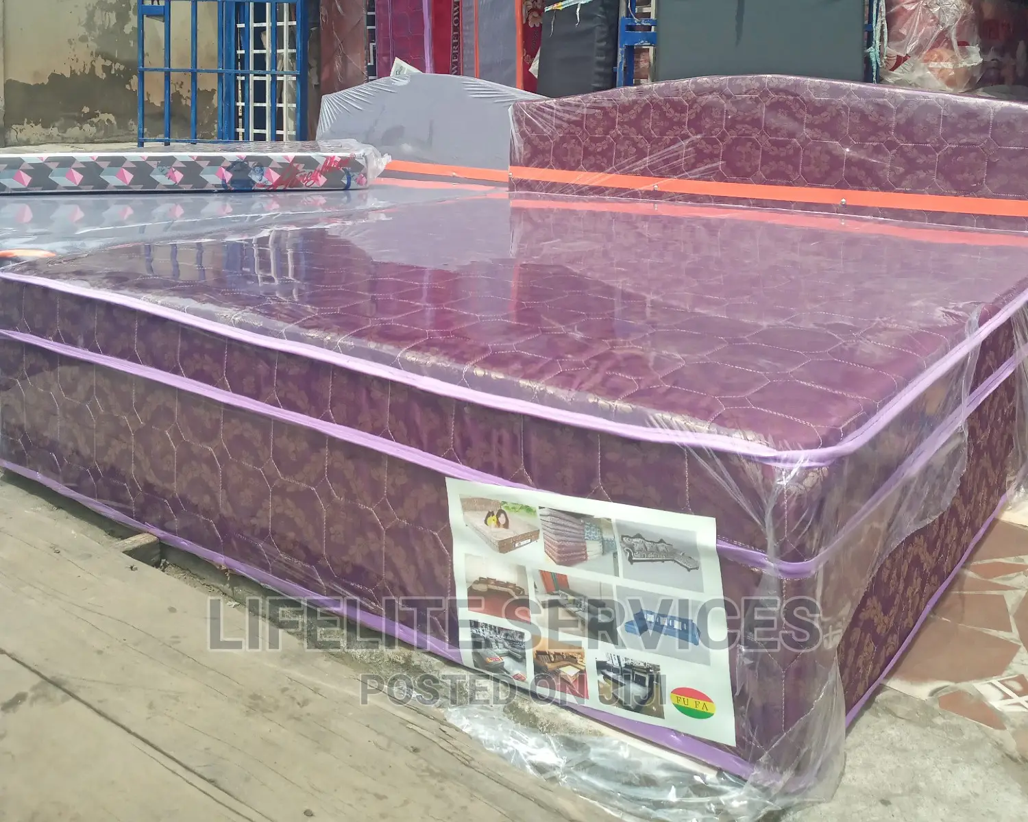 Complete Bed Queen Size Material Covered