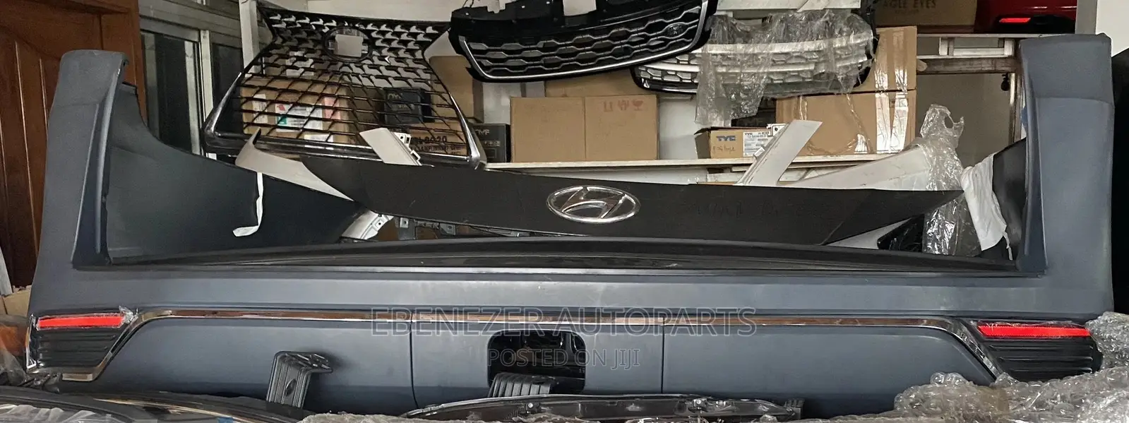 Land Cruiser 300 (2023) Back Bumper