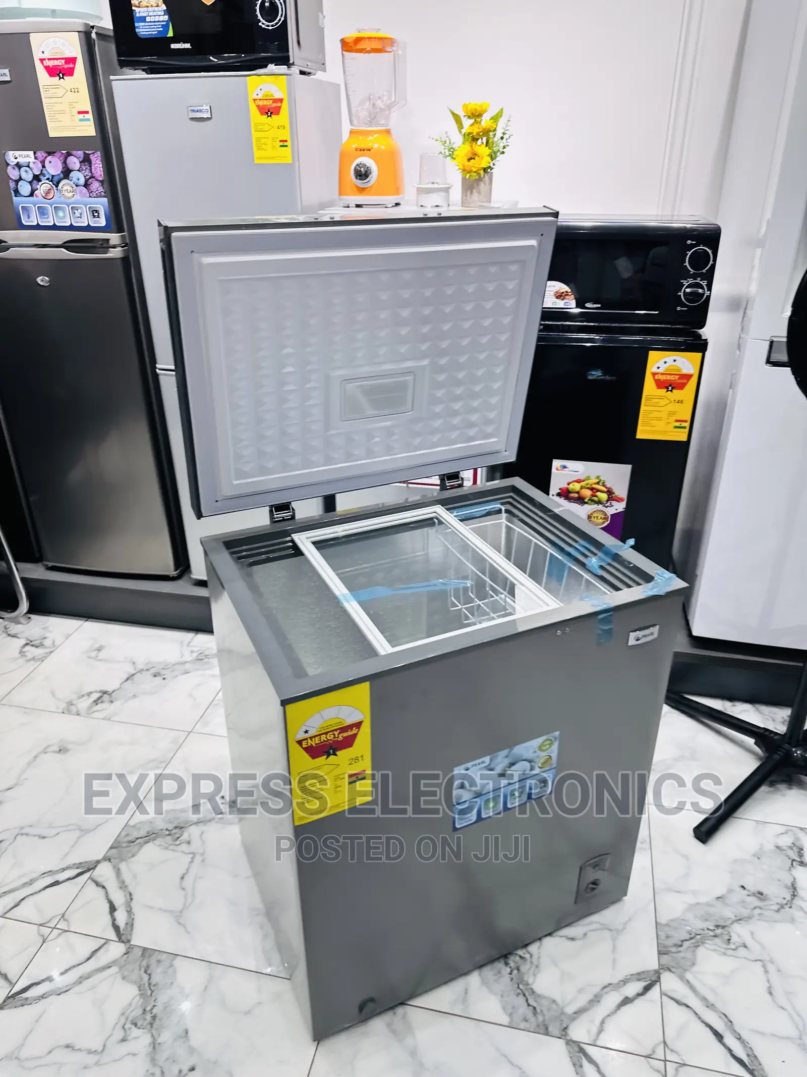 Neatly Sealed Chest Freezer 100L PCF-127 Pearl Single Door