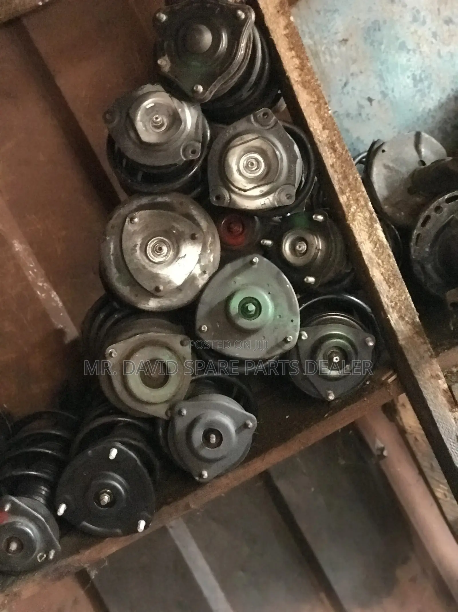 Nissan Spare Parts (Absorbers,Lower Arm,Shaft,Etc)