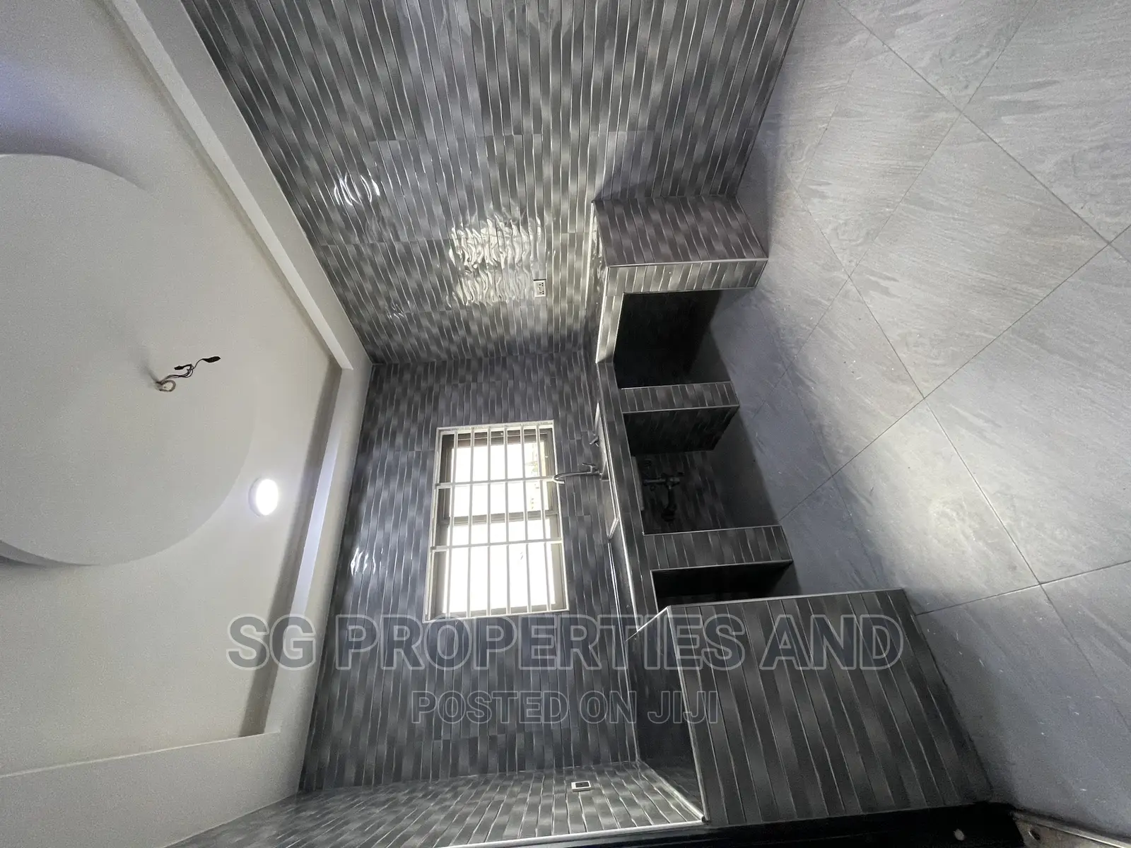 2bdrm Apartment in Batsonaa, Spintex for rent