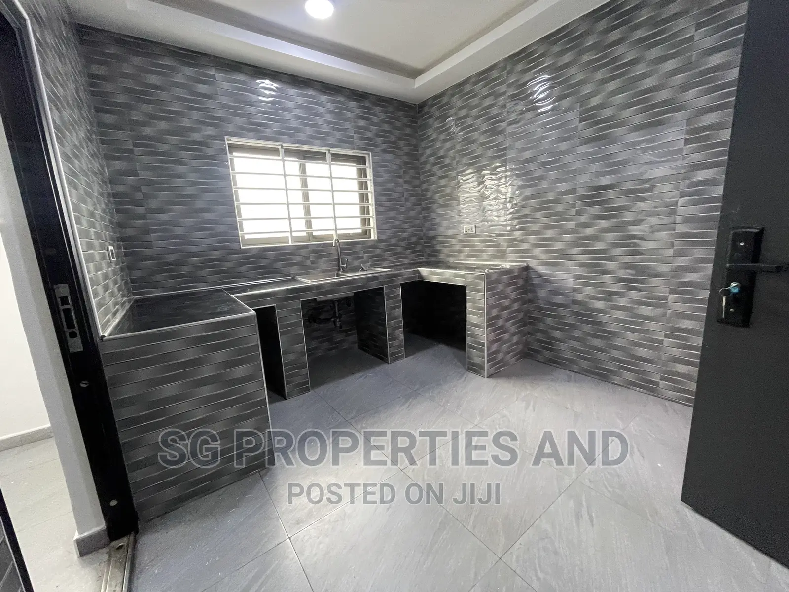 2bdrm Apartment in Batsonaa, Spintex for rent