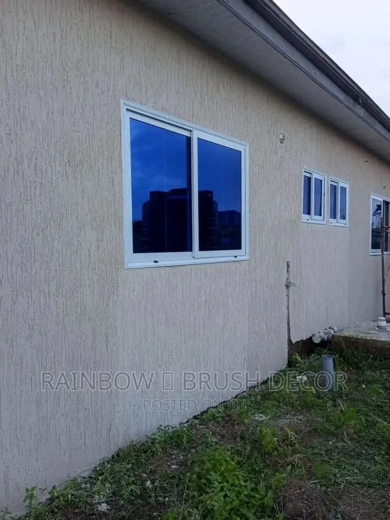 20 L Waterproof Graffiato Paint and Painting