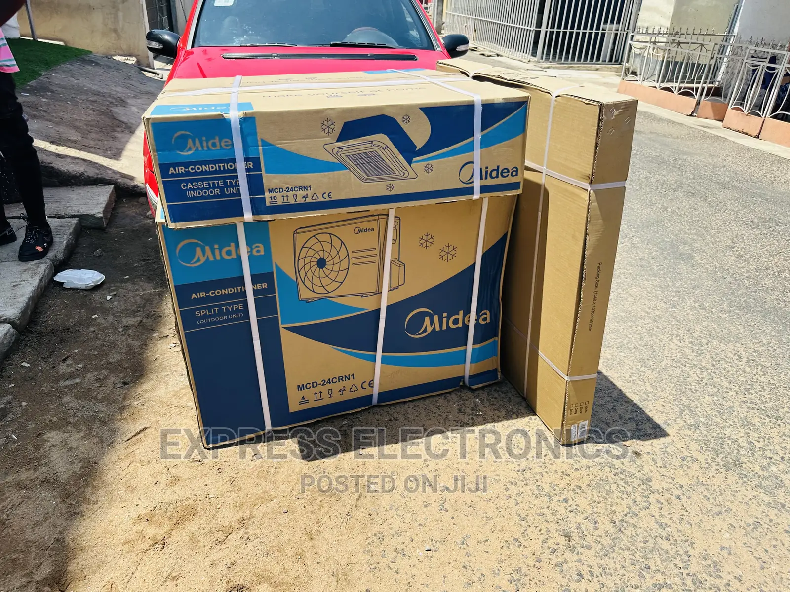 Very Awesome Cassette Split Midea Inbuilt AC 3.5hp