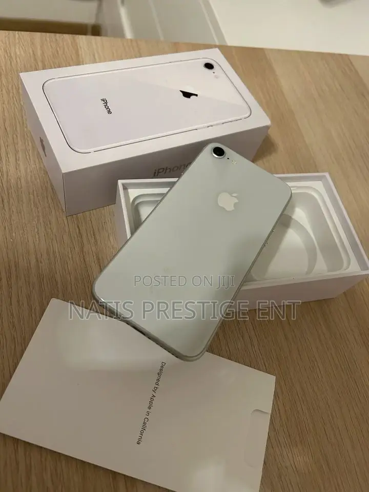 New Apple iPhone 8 256 GB Silver