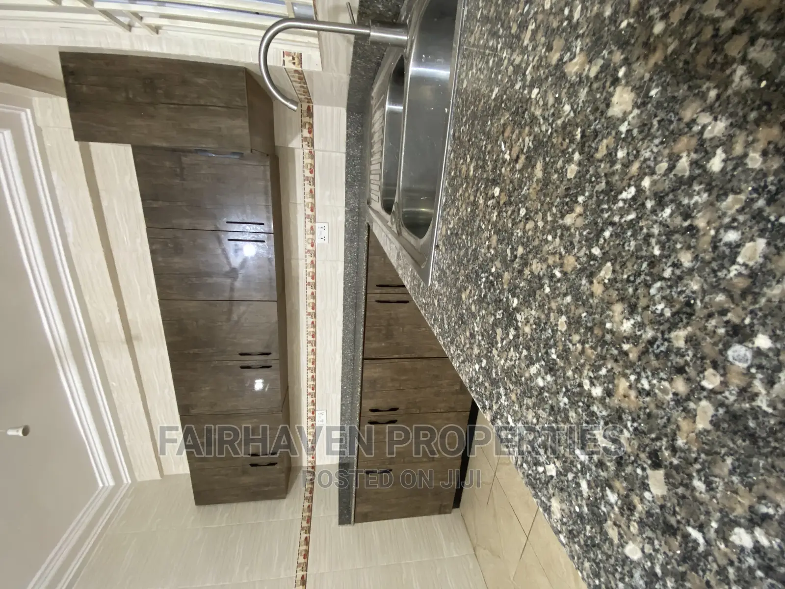2bdrm Apartment in Tseaddo, Airport Residential Area for rent