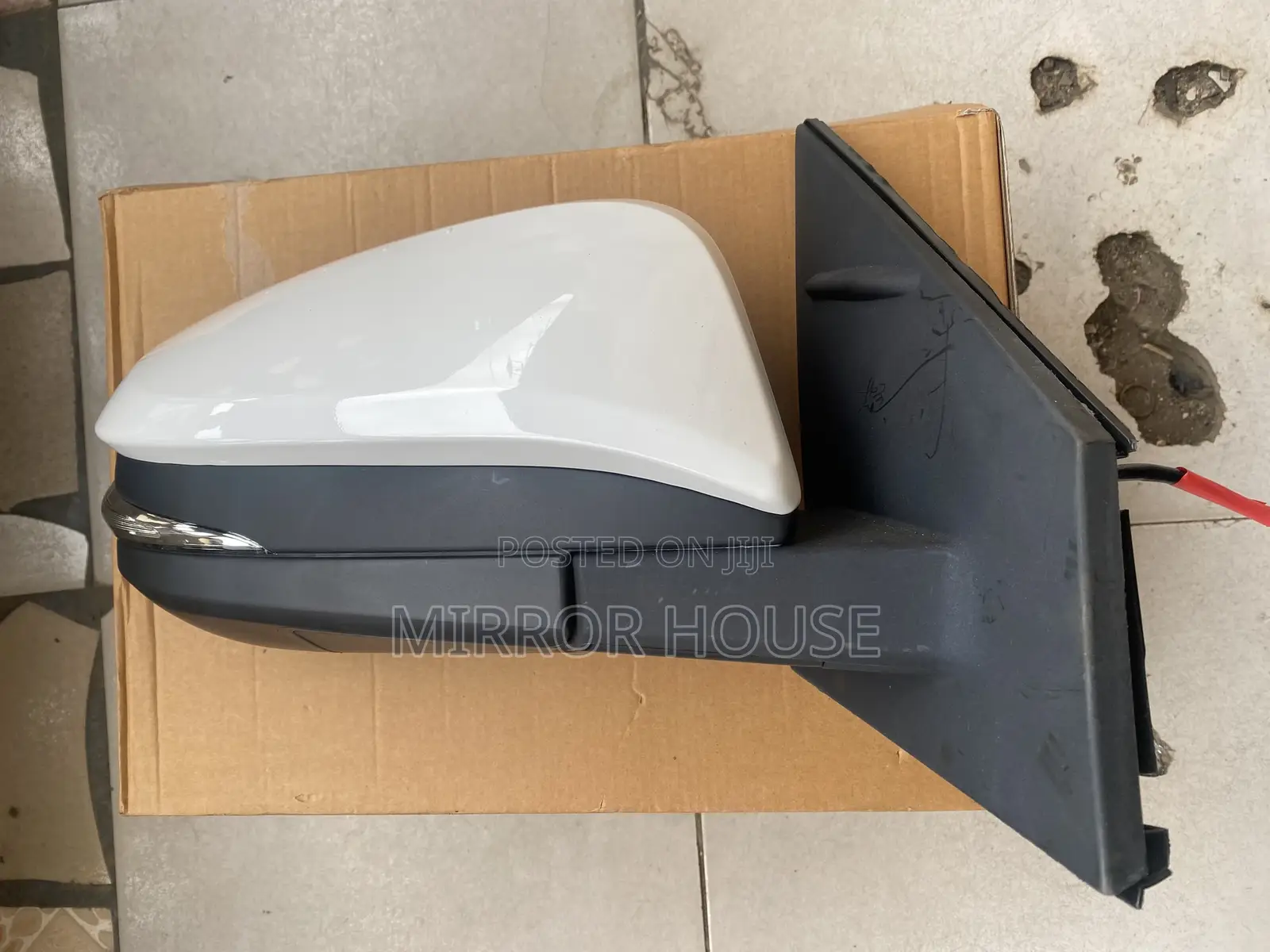 Toyota Rav 4 2014-2018 Side Mirror With Lamp