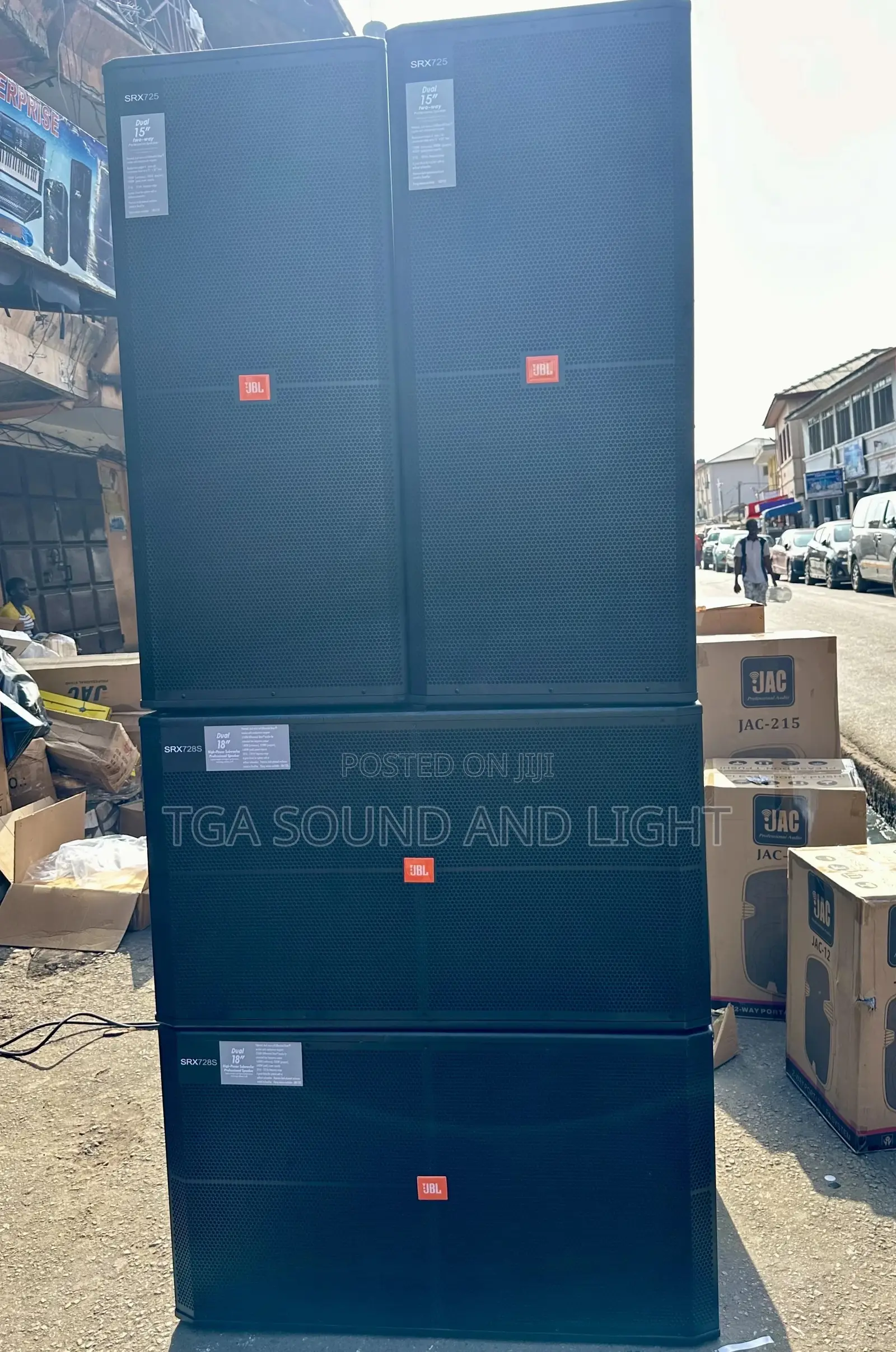 JBL SRX Series Speaker Set [Mid, Bass]