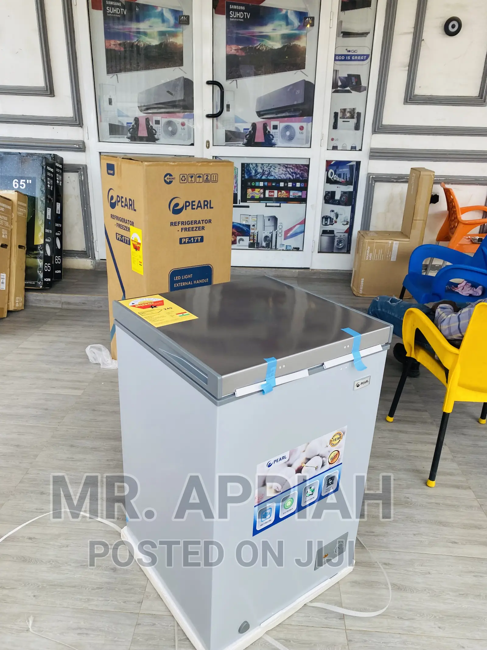 Highly Energy Saving Pearl PCF-127 Electric Chest Freezer.