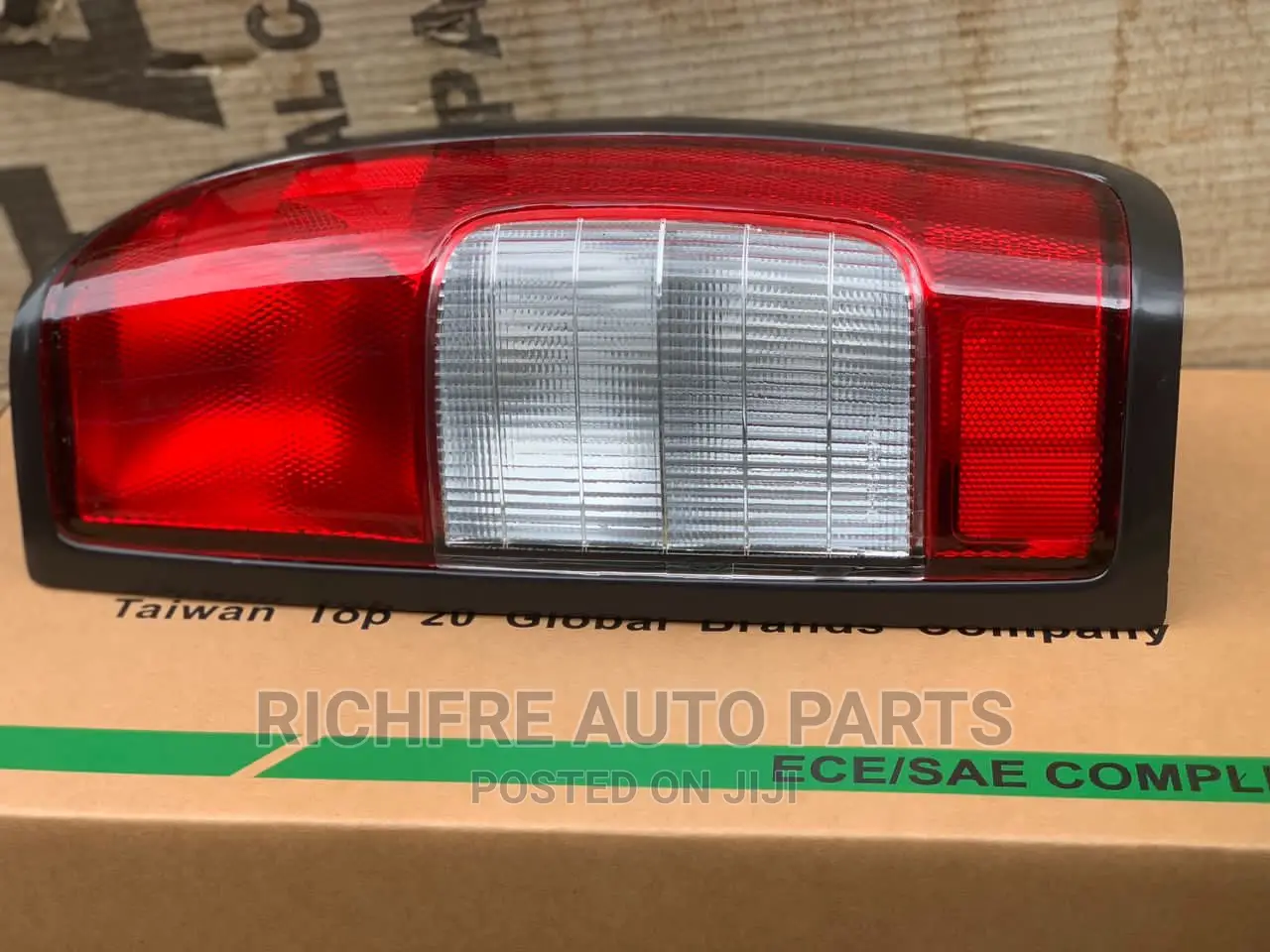 Nissan Hardbody Tail Light