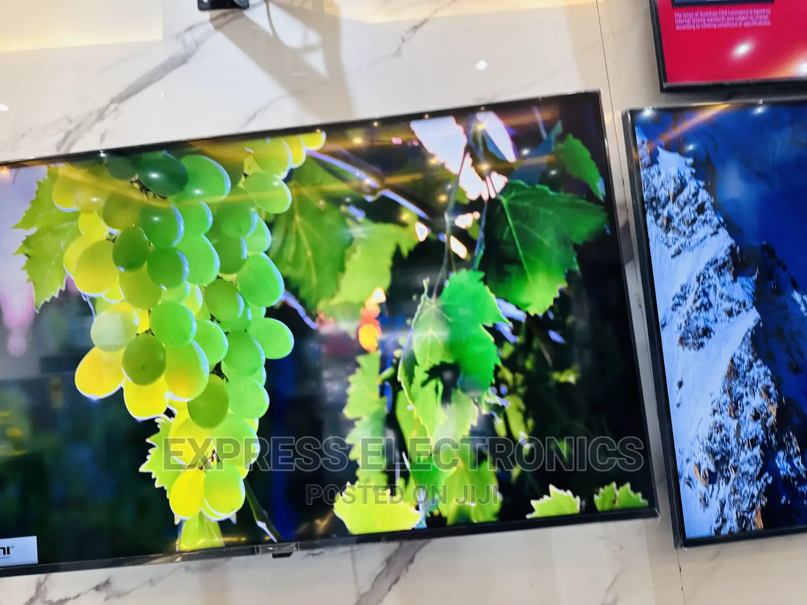 Very Adorable  LG UHD Smart 43”Up77