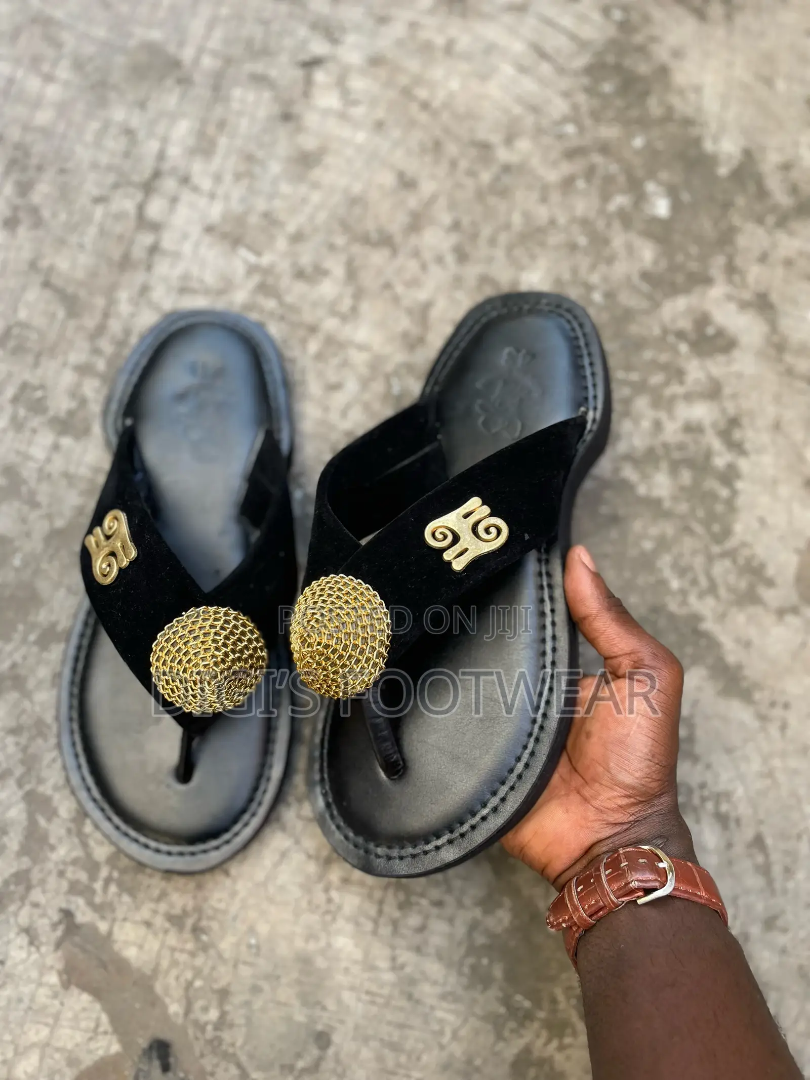 Black Suede Chawchaw/Ahenema