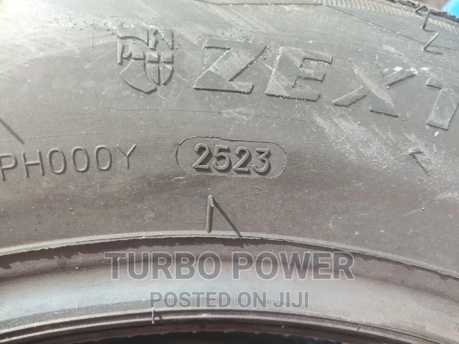 235/60r18 Zextour Rough Pattern