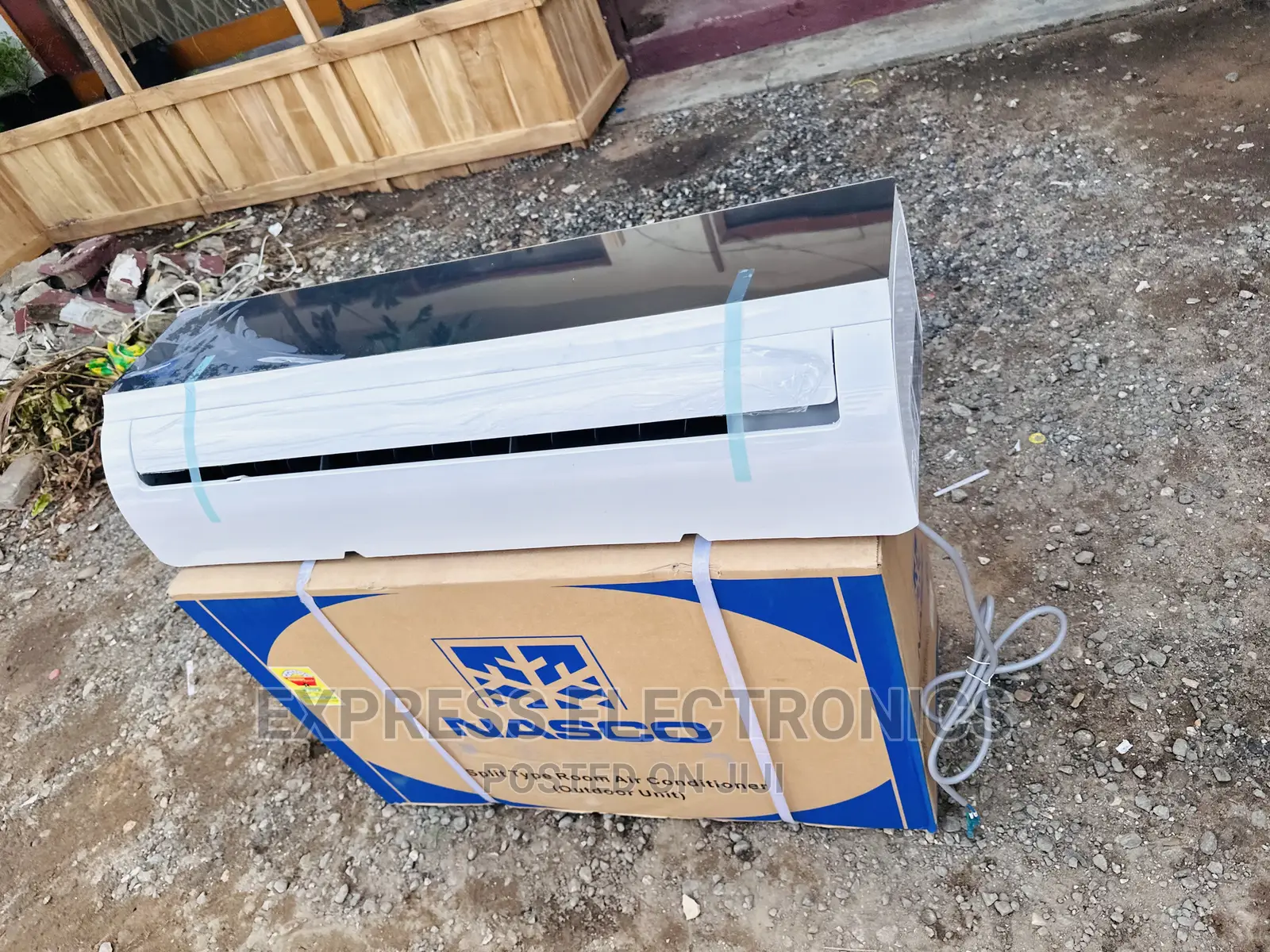 Exclusive Design Mirror Nasco Split 2.0hp AC