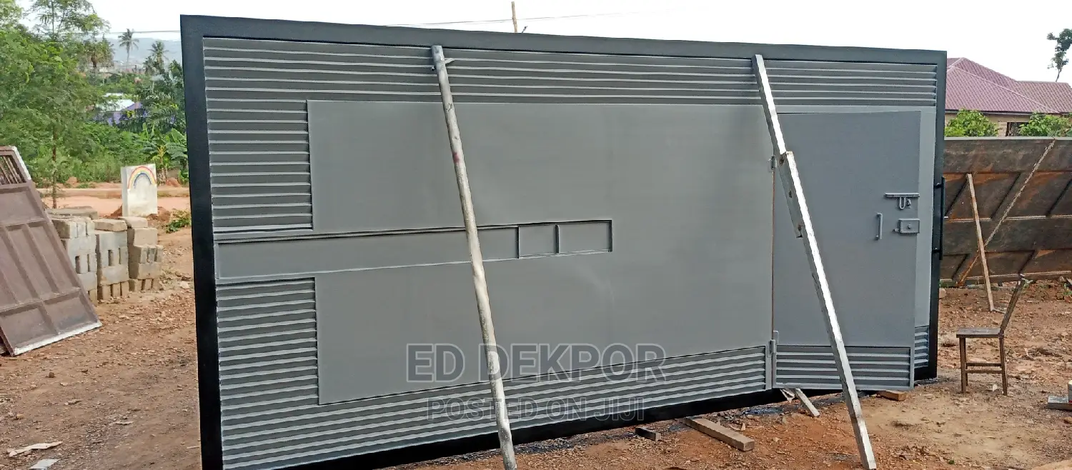 TRT Metal Gate