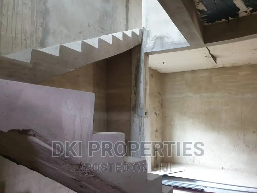 4bdrm House in Dki Properties, Danfa for sale