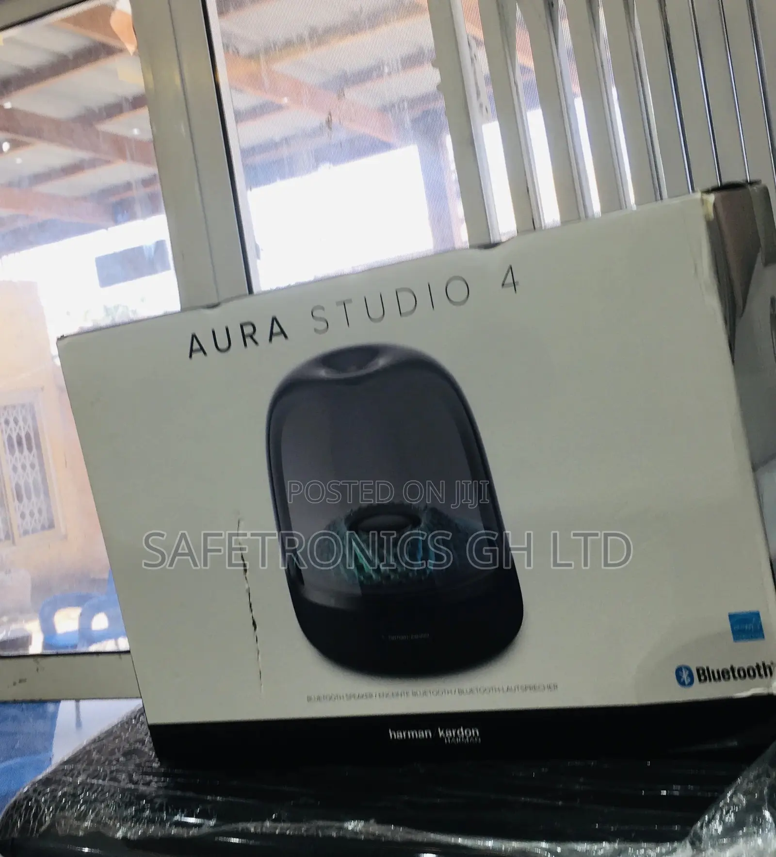 Durable Black Aura Studio 4 Bluetooth Wireless Speaker 