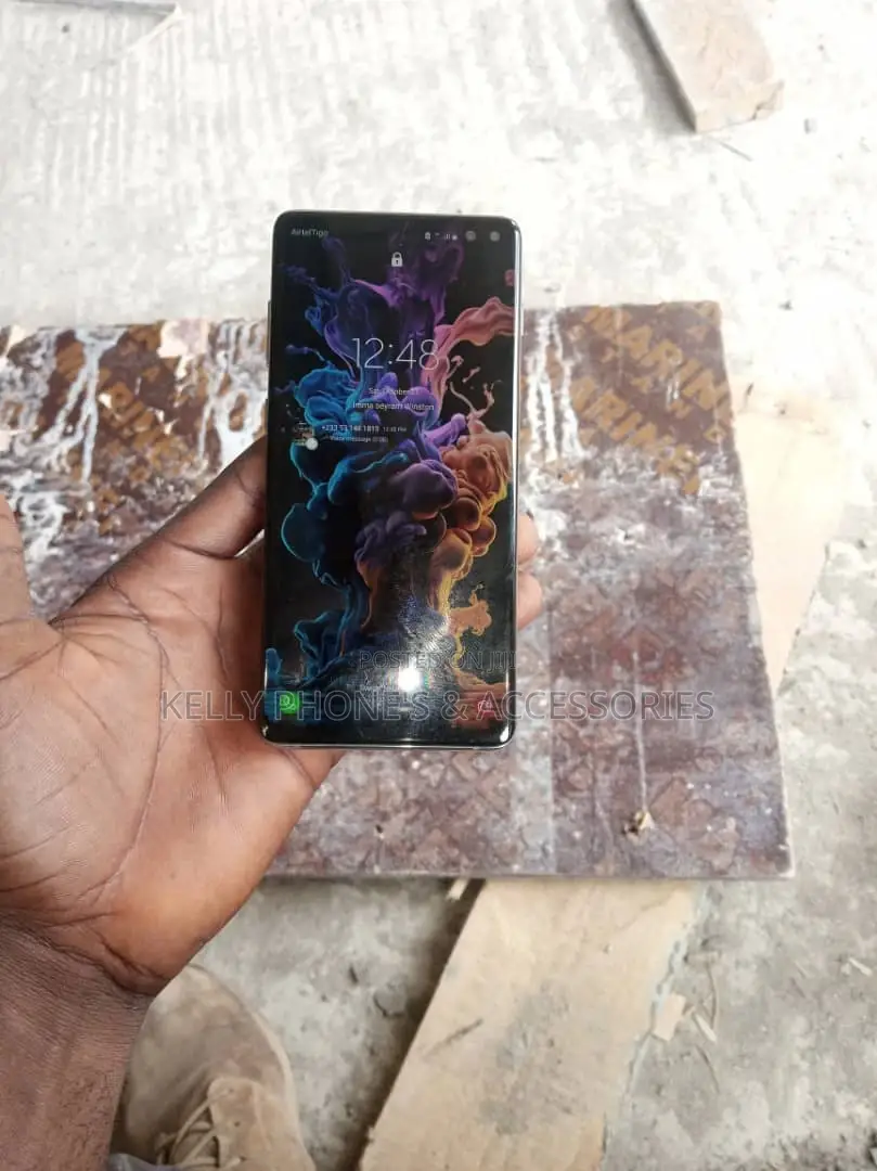 New Samsung Galaxy S10 128 GB Blue